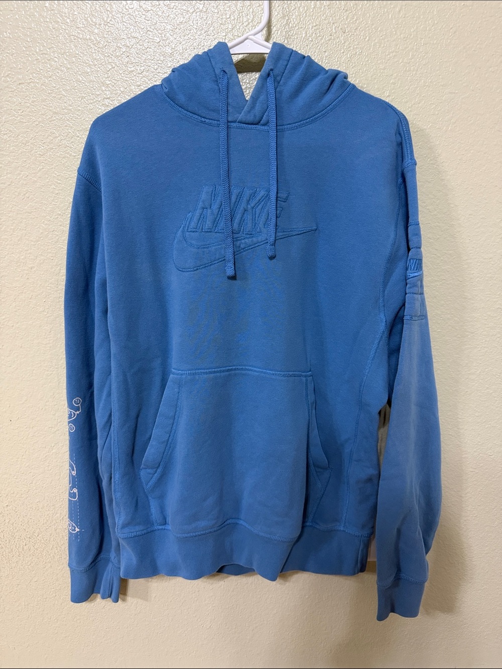Nike Men's Blue Embroidered Logo Hoodie